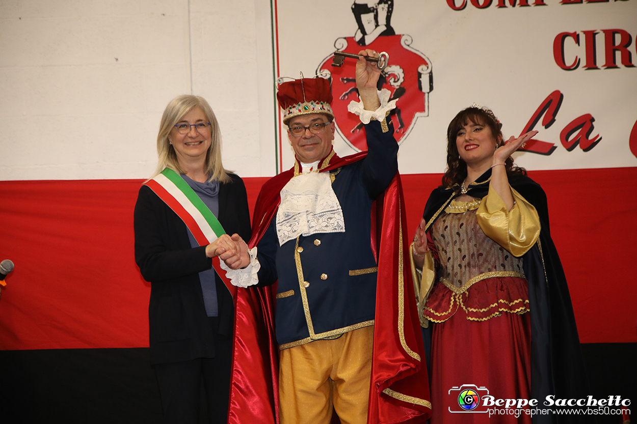 VBS_4714 - Investitura Re Peperone e Bela Povronera Carnevale di Carmagnola 2024.jpg